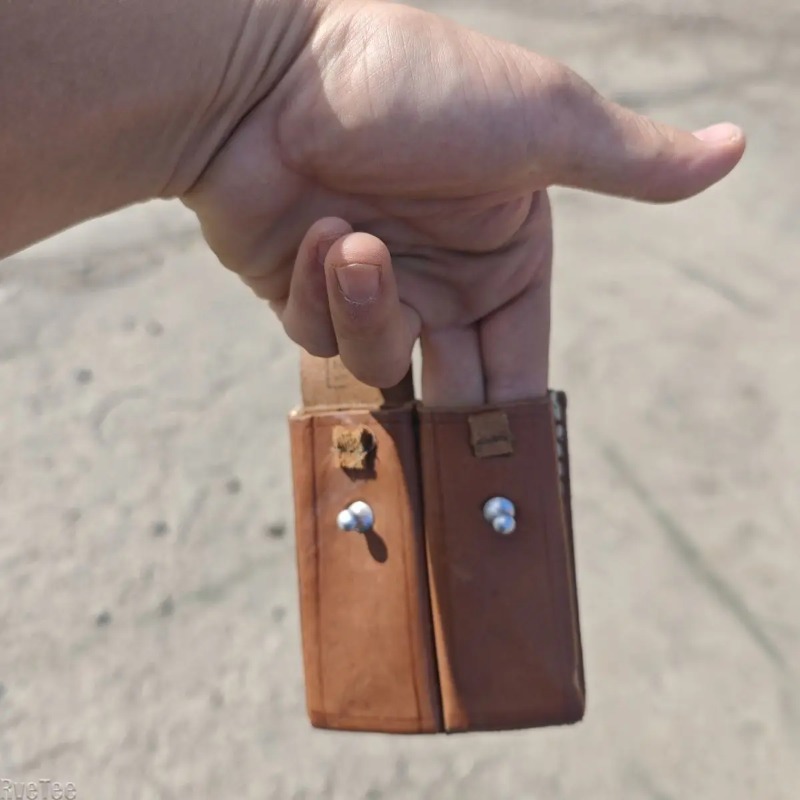 Vintage Collectible Knife - حافظة أدوات جلدية يدوية الصنع بتصميم
