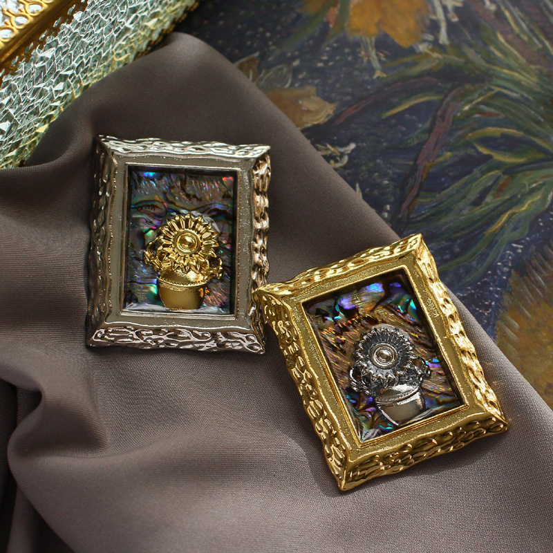 Collectible Vintage Brooches - Muylinda-دبابيس على شكل عباد الشمس ،