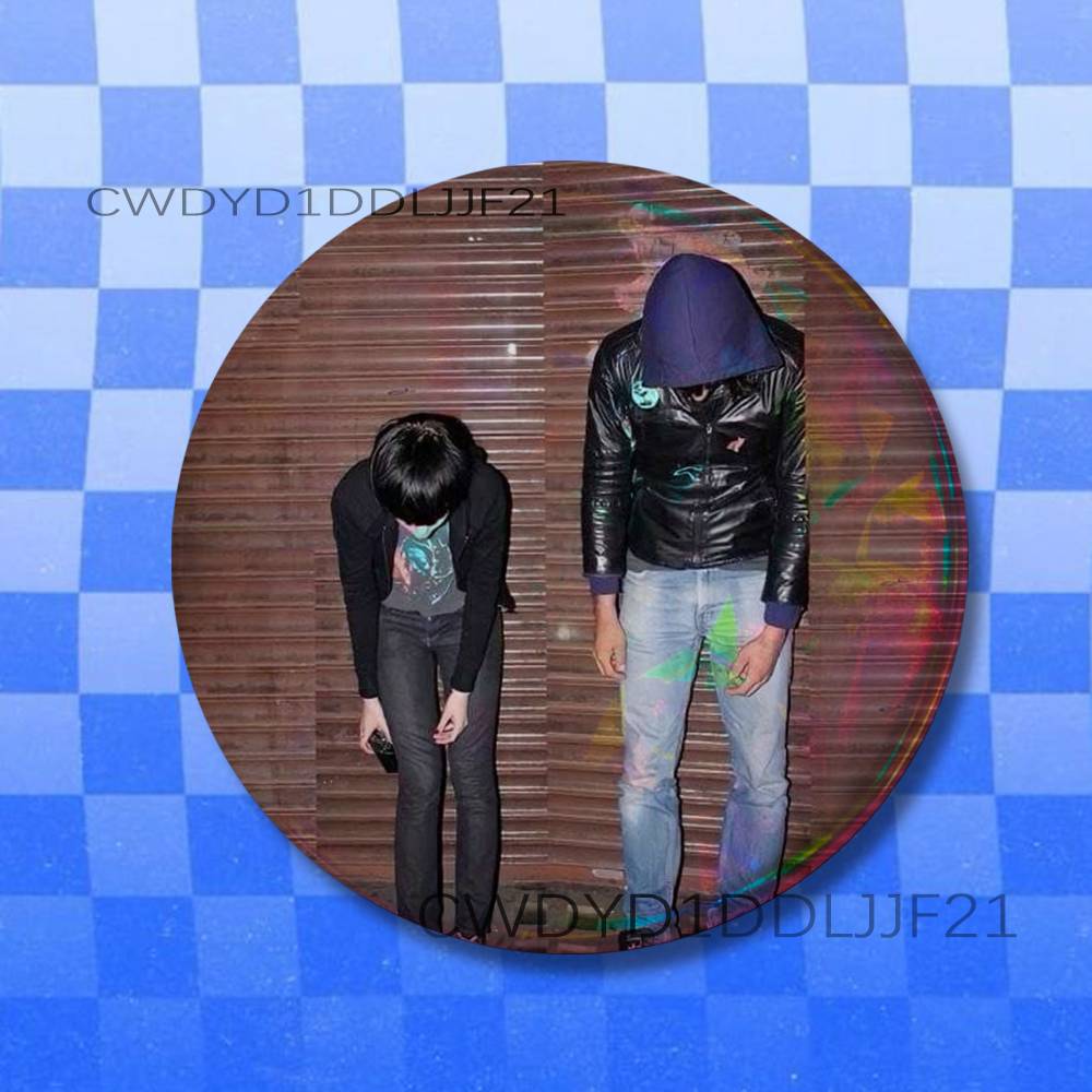 C-Crystal Castles Band Amnesty - مراجعة Collectible Vintage Brooches وسعره